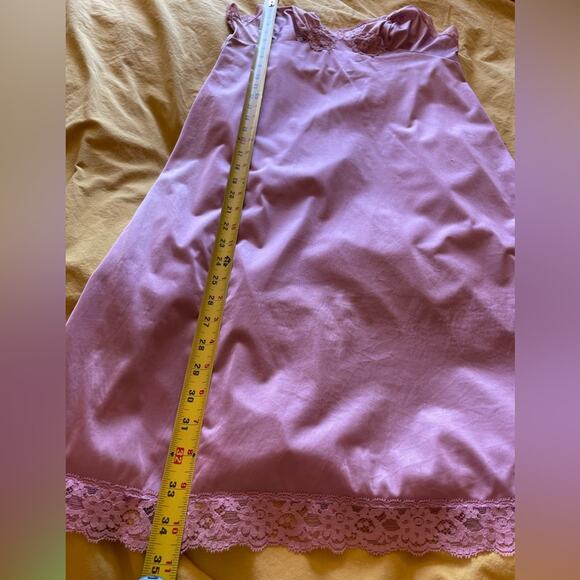 VTG Vassarette Mid Century Modern Pink Classic Slip Dress W/ Lace Trim Large - Picture 12 of 12